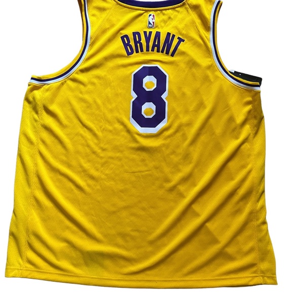 Perfecr condition! Still has tags. - Picture 2 of 2